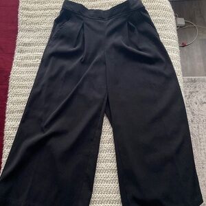 Wide leg cropped pant